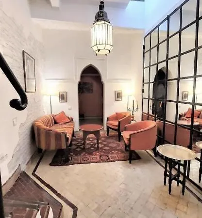 Riad Privatise Jusqu A 5 Personnes A 5 Minutes Place Jemma El Fna Loue Avec Menage Et Petit Dejeuner Compris مراكش المظهر الخارجي الصورة
